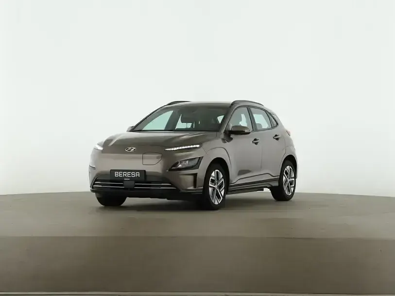 Gebraucht Hyundai Kona Select 100 kW (136 PS) 2023 Braun SUV