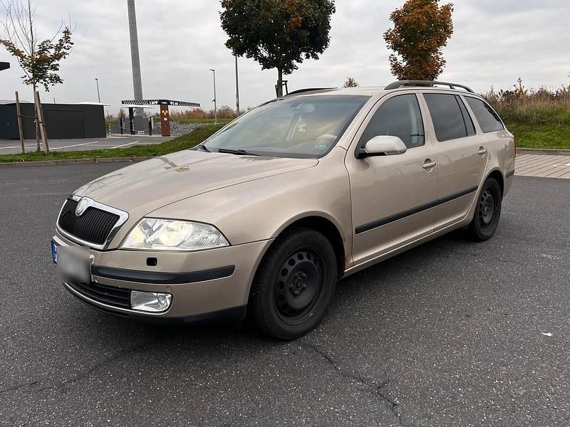 Beige Gebraucht 2006 Skoda Octavia Kombi | 950 € (Guter Preis) - Bild 1/4