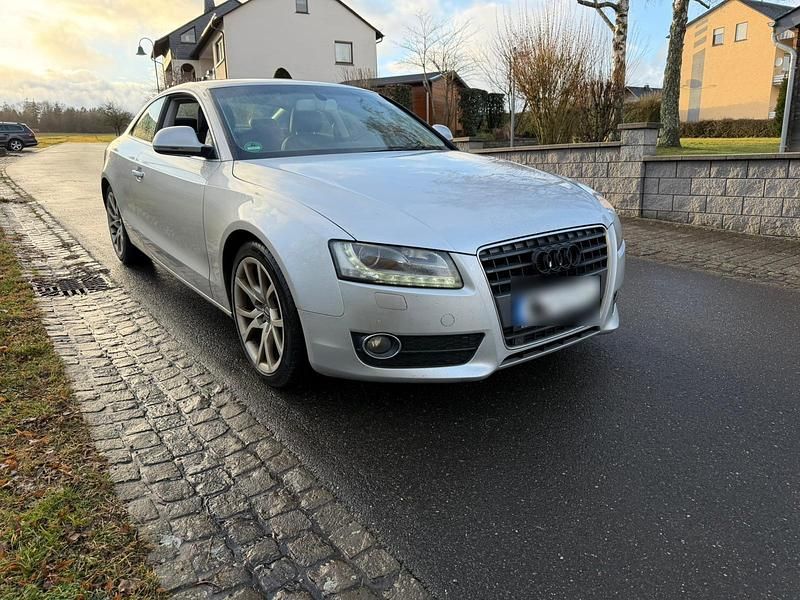 Gebraucht Audi A5 211 PS (155 kW) 2009 Silber Coupé