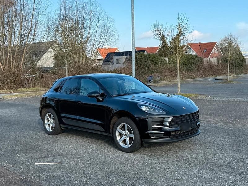 Gebraucht Porsche Macan 245 PS (180 kW) 2021 Schwarz SUV