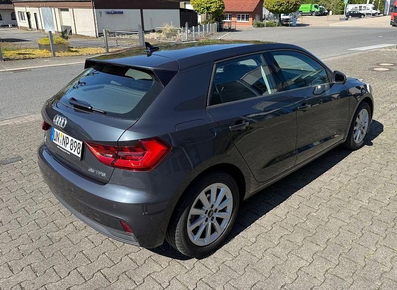 Gebraucht Audi A1 Sportback Comfort 150 PS (110 kW) 2024 Grau Kleinwagen
