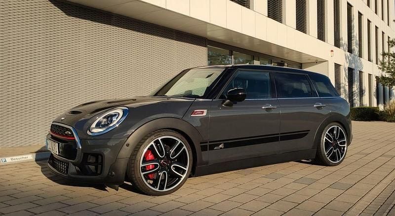 Grau Gebraucht 2018 Mini John Cooper Works Clubman Kombi | 21.800 € (Fairer Preis) - Bild 1/4