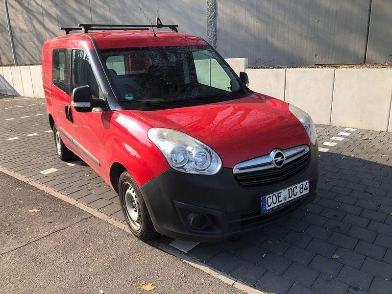 Gebraucht Opel Combo Edition 90 PS (66 kW) 2014 Rot Van / Kleinbus
