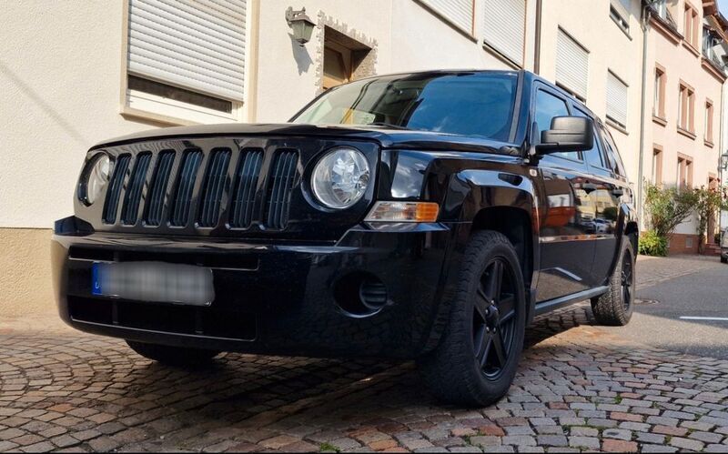 Schwarz Gebraucht 2008 Jeep Patriot Sport SUV | 2.900 € (Guter Preis) - Bild 1/4