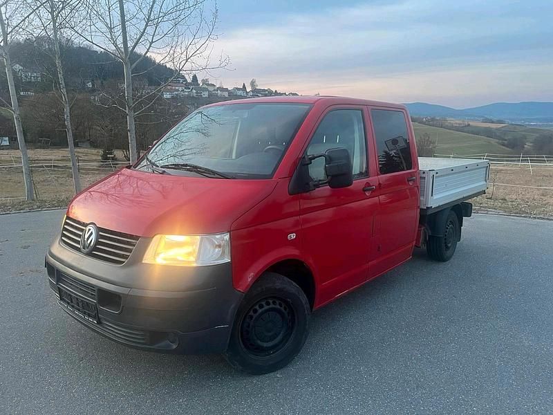 Gebraucht VW T5 136 PS (100 kW) 2009 Rot Van