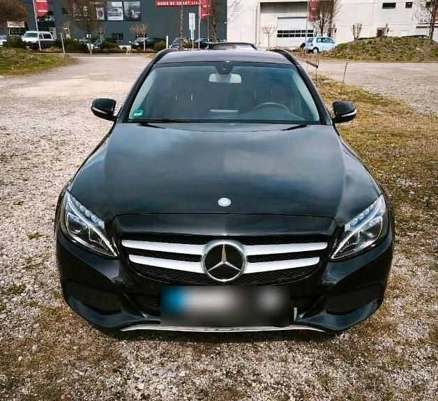 Gebraucht Mercedes C180 156 PS (114 kW) 2015 Schwarz Kombi