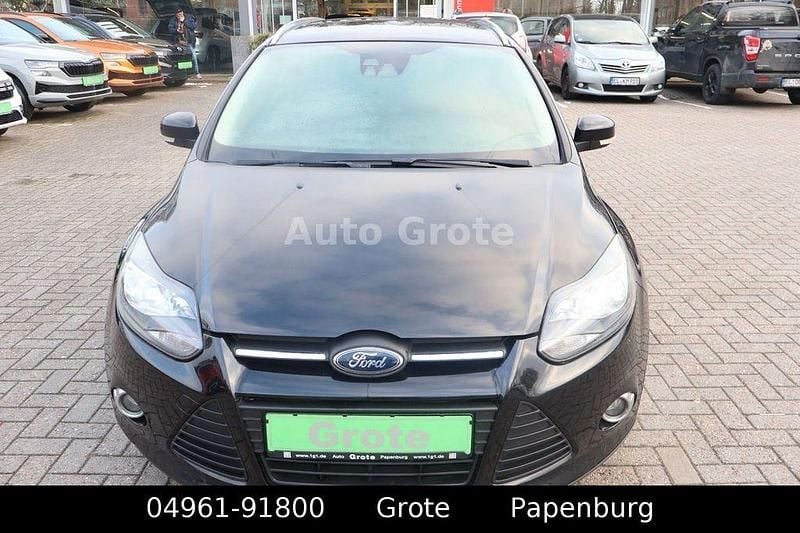 Gebraucht Ford Focus 101 PS (74 kW) 2012 Schwarz Limousine