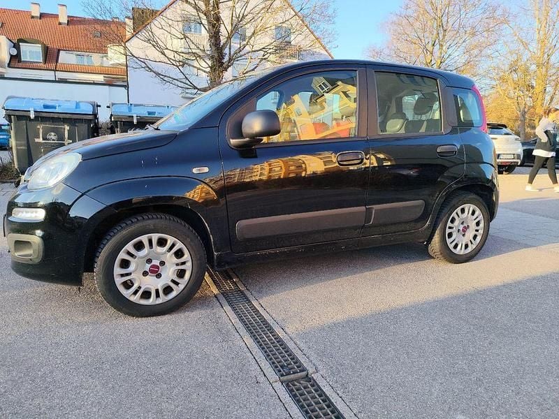 Gebraucht Fiat Panda Pop 69 PS (50 kW) 2016 Schwarz Kleinwagen