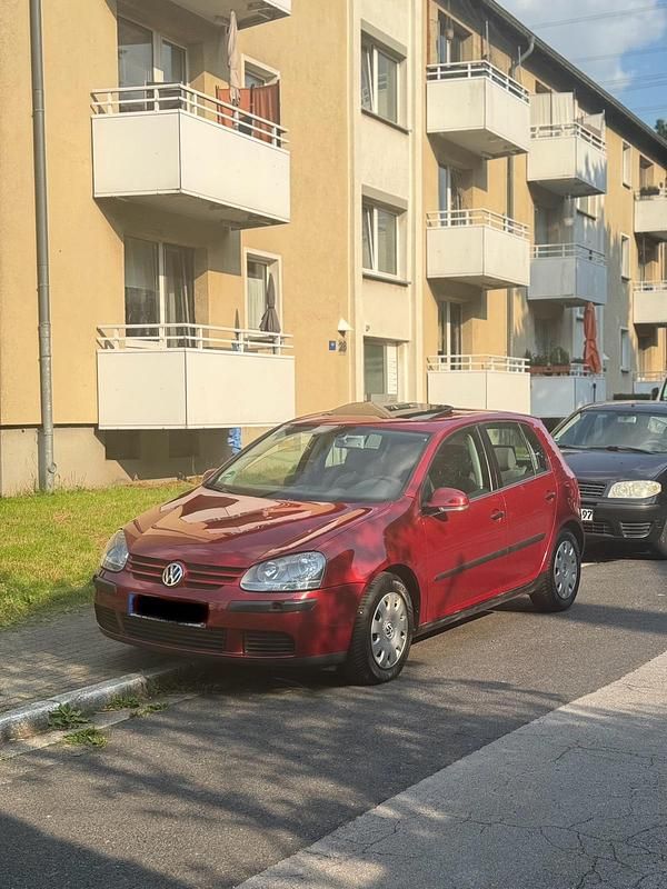 Rot Gebraucht 2005 VW Golf V Limousine | 3.499 € (Fairer Preis) - Bild 1/4