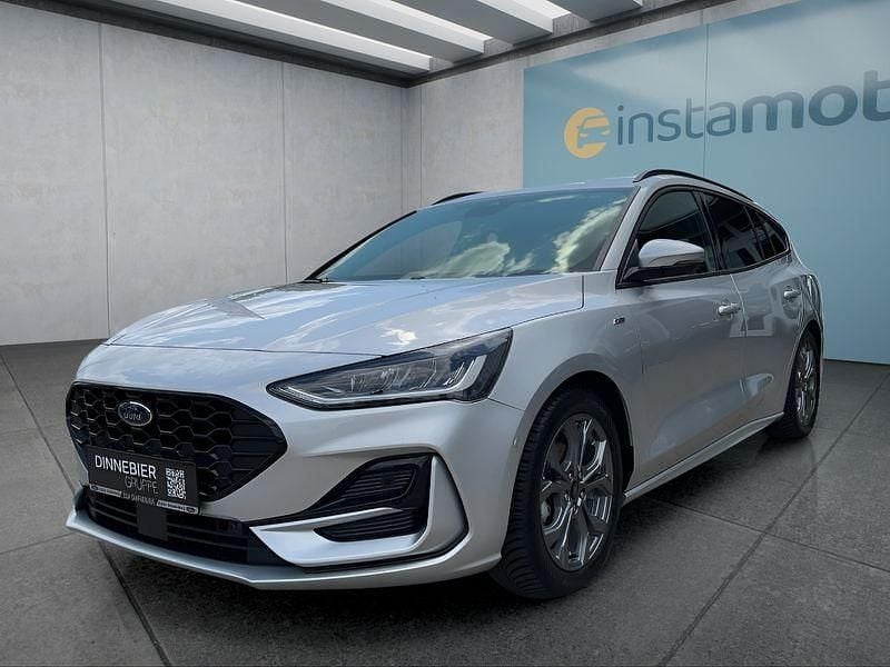 Silber Gebraucht 2023 Ford Focus ST-Line Kombi | 20.699 € (Guter Preis) - Bild 1/4