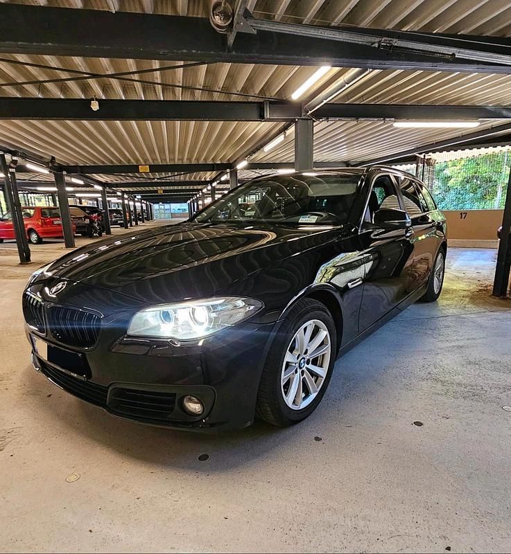 Gebraucht BMW 520 190 PS (139 kW) 2015 Schwarz Kombi