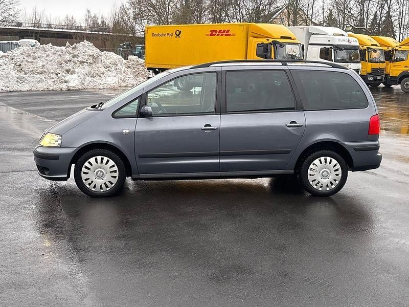 Gebraucht Seat Alhambra Reference 140 PS (102 kW) 2009 Grau Van / Kleinbus