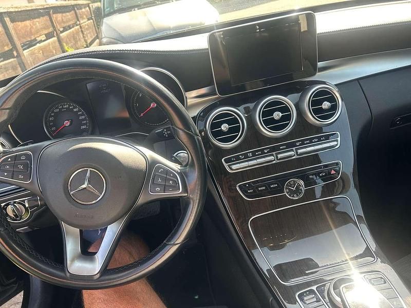Schwarz Gebraucht 2015 Mercedes C180 Avantgarde Kombi | 10.900 € (Guter Preis) - Bild 1/4