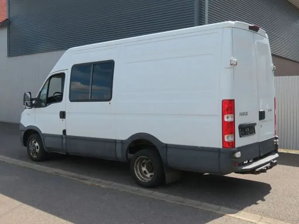 Gebraucht Iveco Daily 126 PS (92 kW) 2014 White ic 194 Van