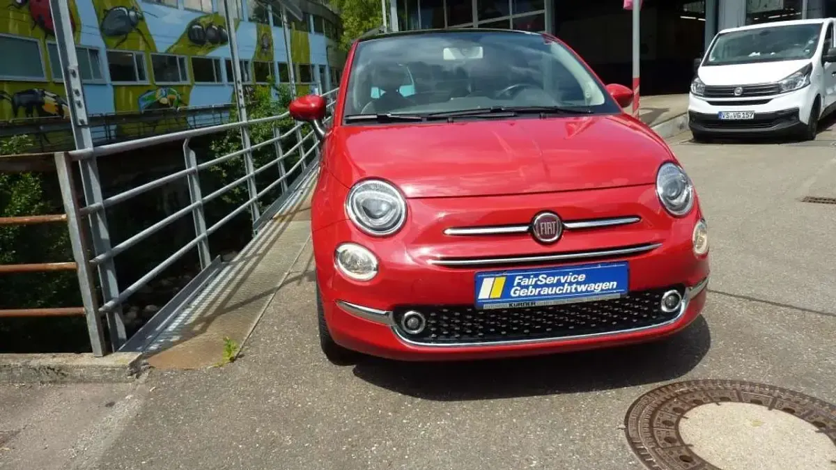Gebraucht Fiat 500 Lounge 69 PS (50 kW) 2017 Passione rot Kleinwagen