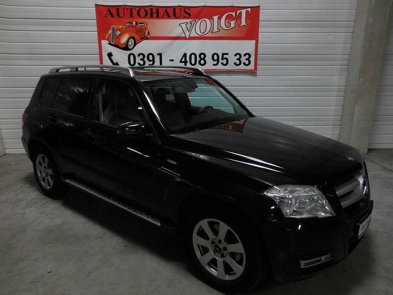 Gebraucht Mercedes GLK250 204 PS (150 kW) 2010 Schwarz SUV