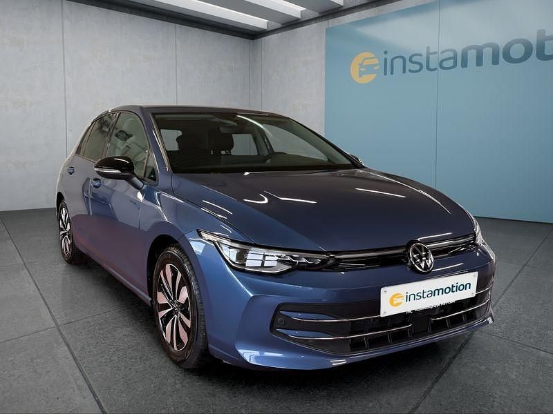 Gebraucht VW Golf VIII 150 PS (110 kW) 2025 Blau Kleinwagen