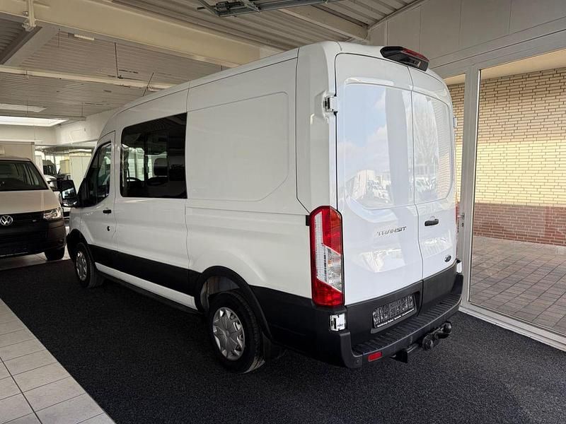 Gebraucht Ford Transit 131 PS (96 kW) 2021 Weiß Van / Kleinbus