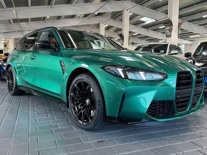 Neu BMW M3 Competition Edition 530 PS (389 kW) 2026 M isle of man grün metallic Kombi