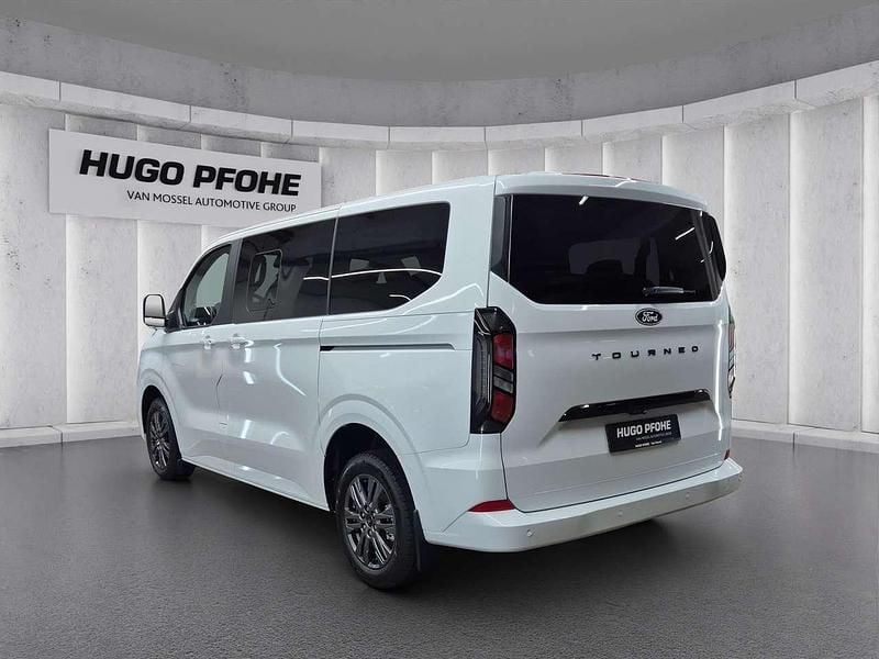 Neu Ford Tourneo Titanium 170 PS (125 kW) 2026 Frozen white uni Van
