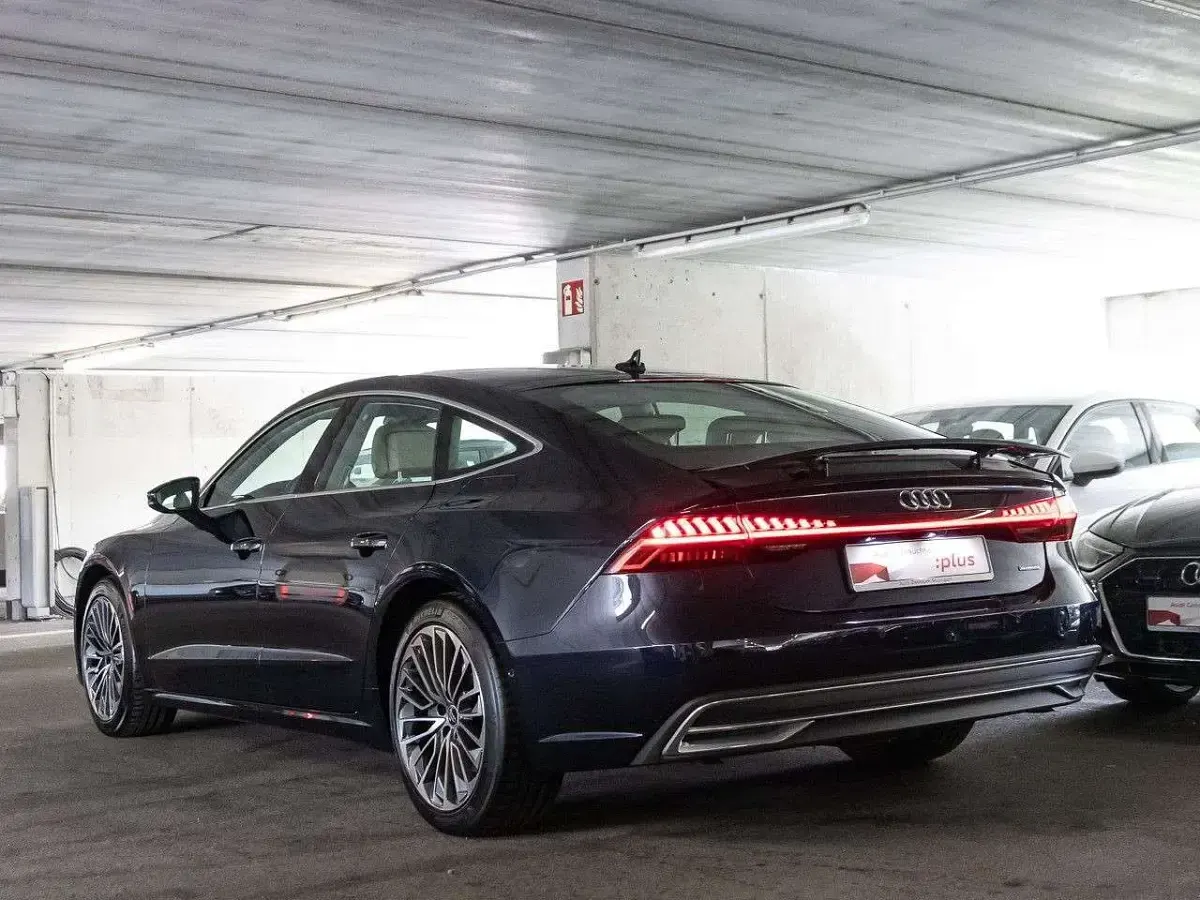 Gebraucht Audi A7 299 PS (219 kW) 2023 Firmamentblau metallic Limousine