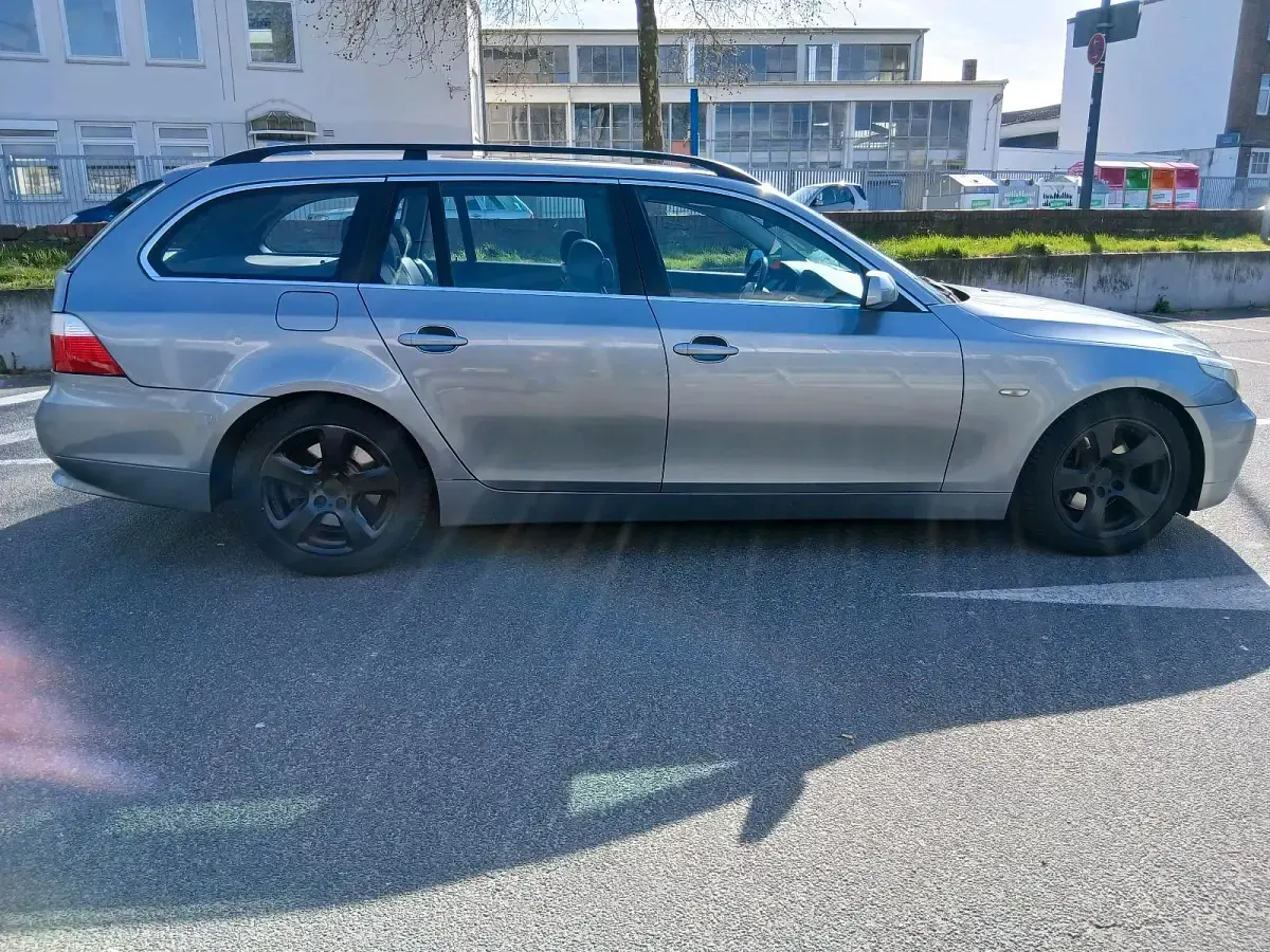 Używany BMW 530 231 KM (169 kW) 2007 Srebrny Kombi