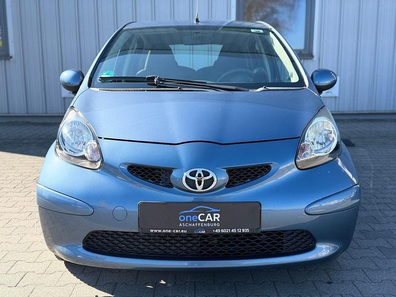 Gebraucht Toyota Aygo Team 68 PS (50 kW) 2008 Blau Kleinwagen