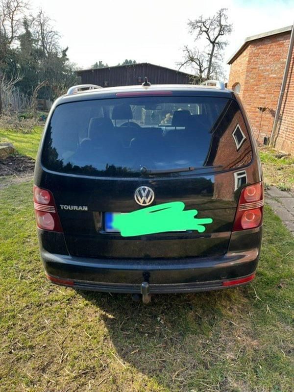Gebraucht VW Touran 105 PS (77 kW) 2008 Schwarz Van / Kleinbus
