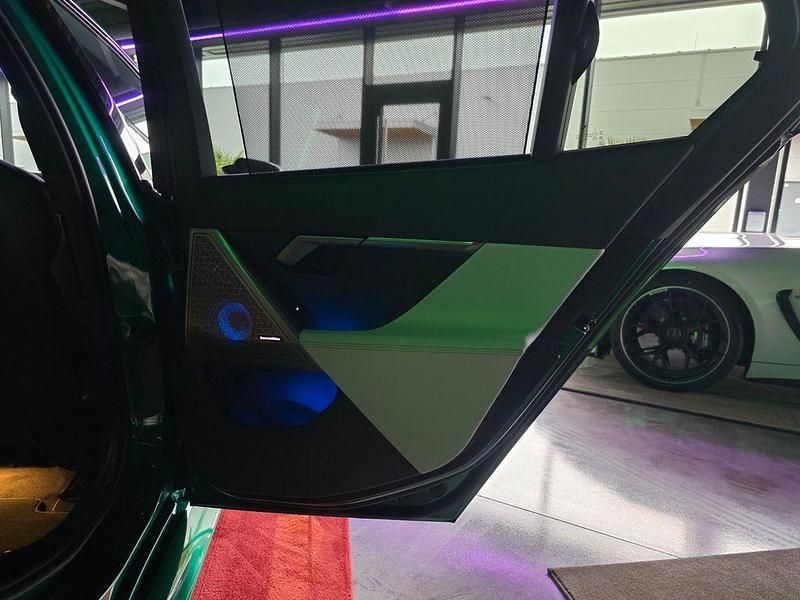 Neu BMW M5 Performance 727 PS (534 kW) 2025 Grün Limousine