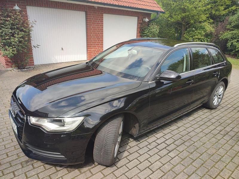 Gebraucht Audi A6 Ambiente 177 PS (130 kW) 2014 Schwarz Kombi