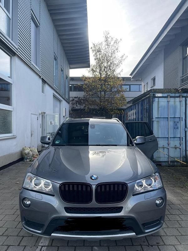 Grau Gebraucht 2012 BMW X3 SUV | 11.500 € (Etwas zu teuer) - Bild 1/4