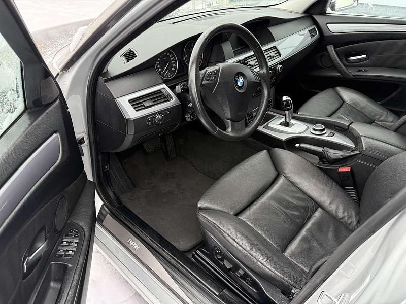 Gebraucht BMW 530 235 PS (172 kW) 2008 Titansilber metallic Kombi