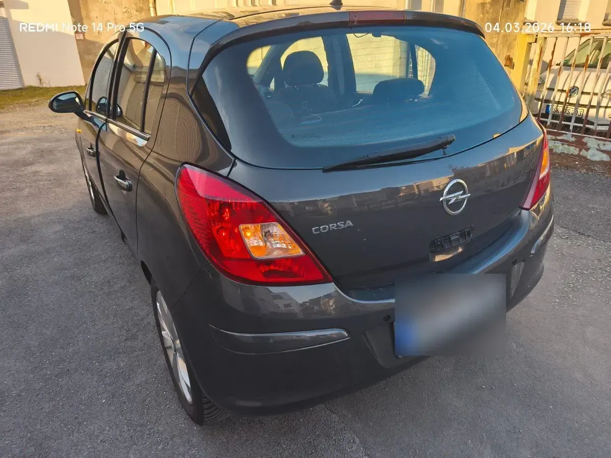 Gebraucht Opel Corsa Active 87 PS (63 kW) 2013 Braun Kleinwagen