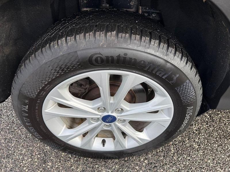 Gebraucht Ford Kuga Titanium 150 PS (110 kW) 2017 Schwarz SUV