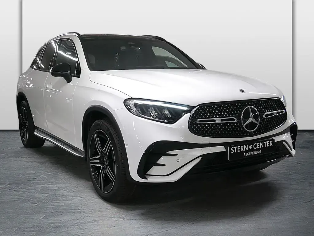 Gebraucht Mercedes GLC200 AMG 163 PS (119 kW) 2026 Unilack polarweiß SUV
