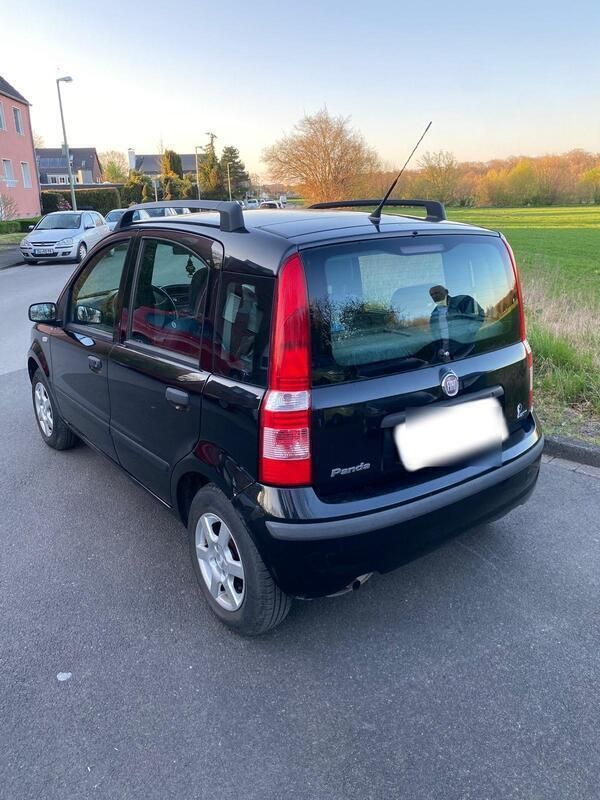 Schwarz Gebraucht 2009 Fiat Panda Kleinwagen | 2.600 € (Fairer Preis) - Bild 1/4