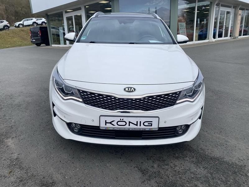 Gebraucht Kia Optima 141 PS (103 kW) 2017 Weiß Kombi
