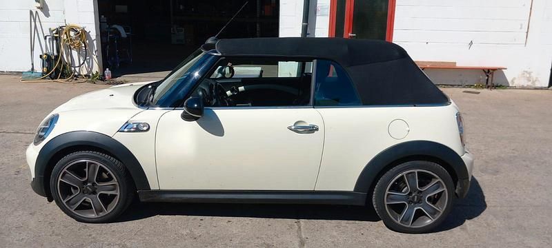 Gebraucht Mini Cooper S Cabriolet 184 PS (135 kW) 2015 Weiß Cabrio