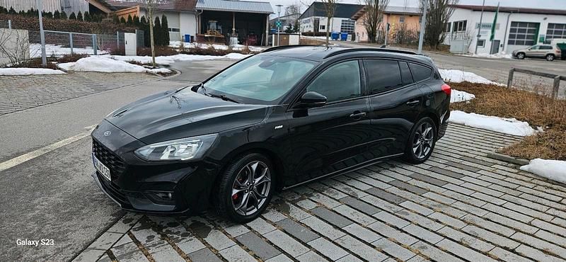 Gebraucht Ford Focus ST-Line 122 PS (89 kW) 2022 Blau Kombi