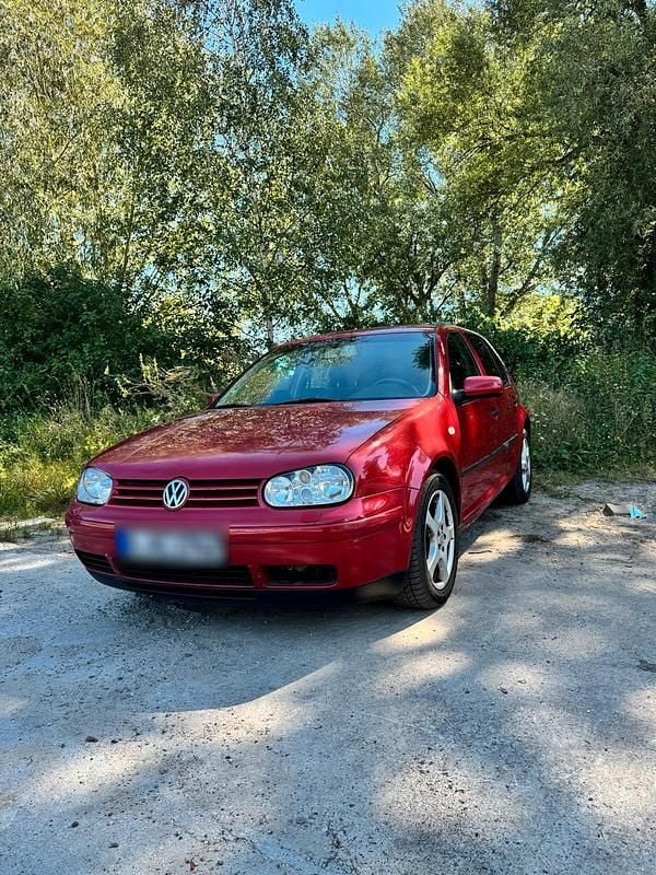 Rot Gebraucht 2001 VW Golf IV Limousine | 1.100 € (Superpreis) - Bild 1/4