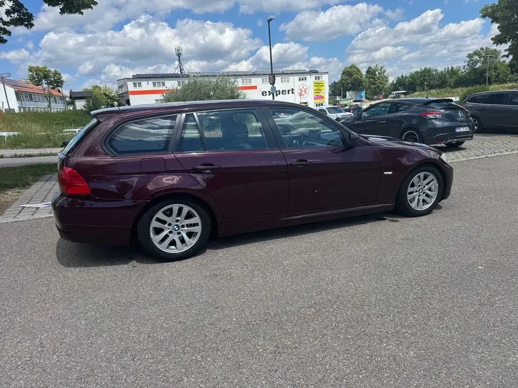 Gebraucht BMW 320 Performance 170 PS (125 kW) 2008 Rot Limousine