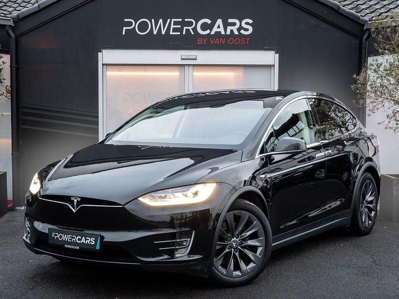 Second-hand Tesla Model X 244 kW (332 CP) 2017 Negru SUV
