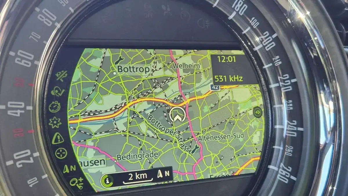 Usado Mini Cooper D 111 CV (81 kW) 2014 Negro Utilitario