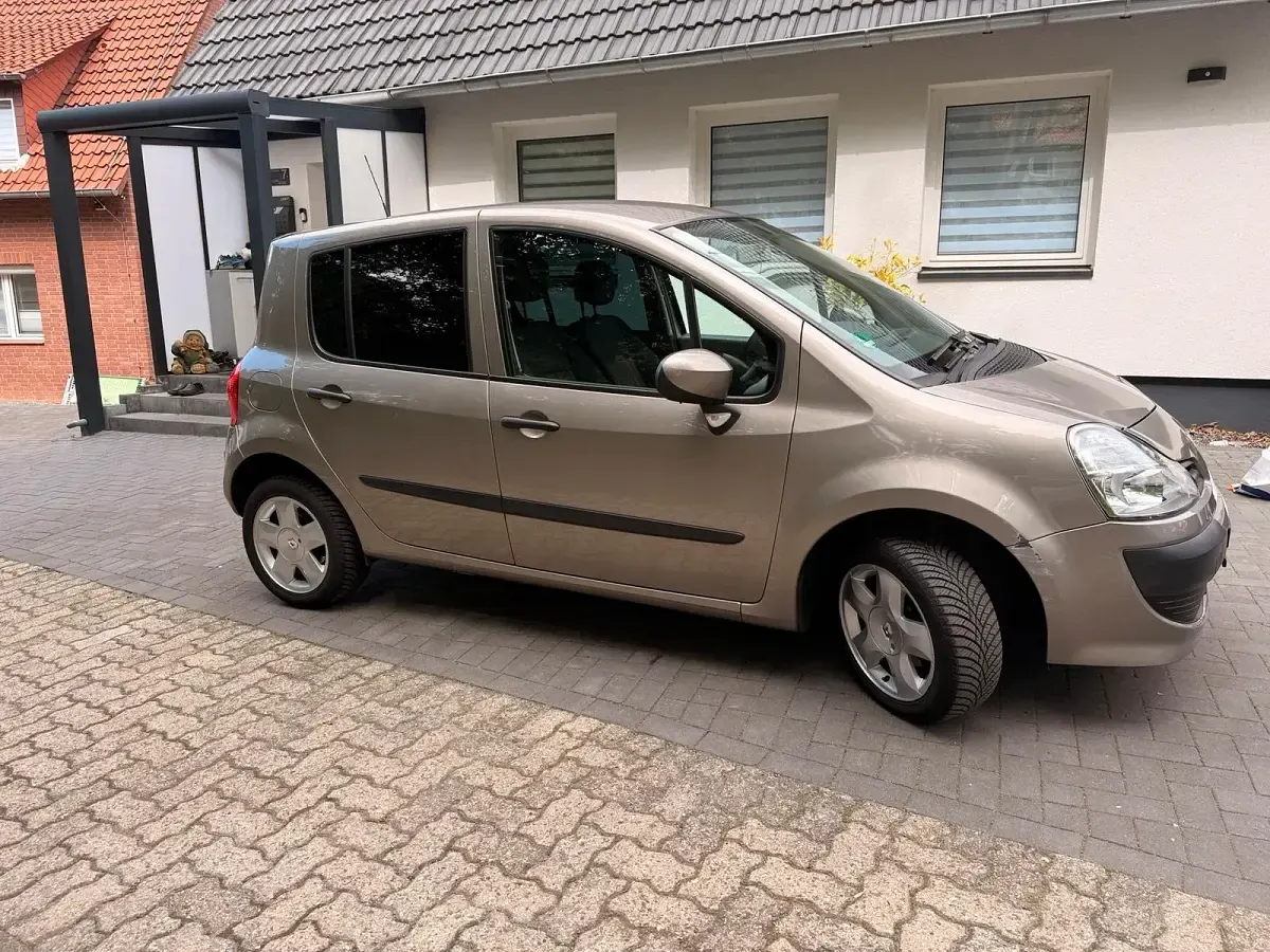 Używany Renault Modus 2010 Beżowy Minivan