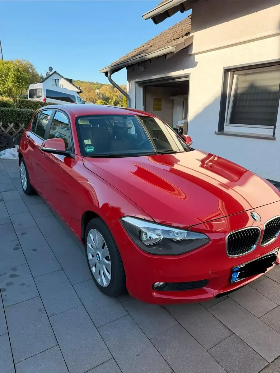 Gebraucht BMW 116 136 PS (100 kW) 2012 Rot Kleinwagen