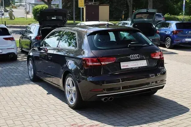 Gebraucht Audi A3 Sport 150 PS (110 kW) 2017 Braun Limousine
