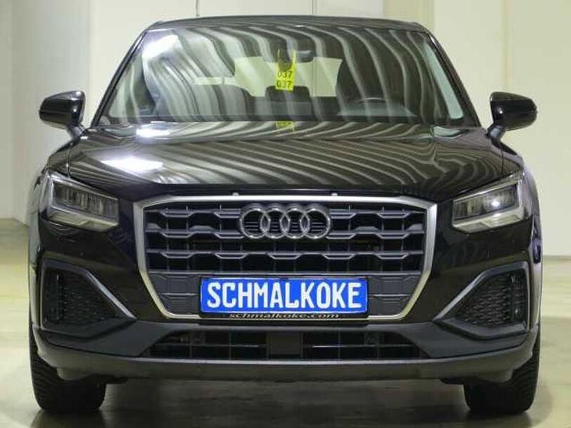 Mythos black (metallic) Gebraucht 2022 Audi Q2 Comfort SUV | 22.950 € (Guter Preis) - Bild 1/4