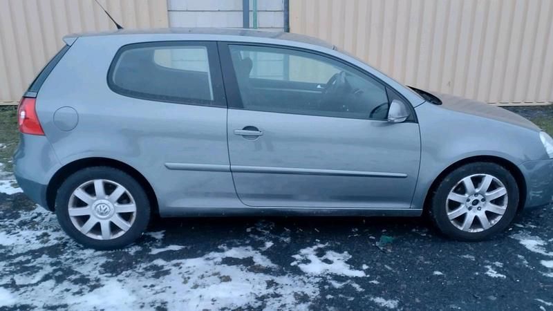 Gebraucht VW Golf V 2005 Grau Kleinwagen