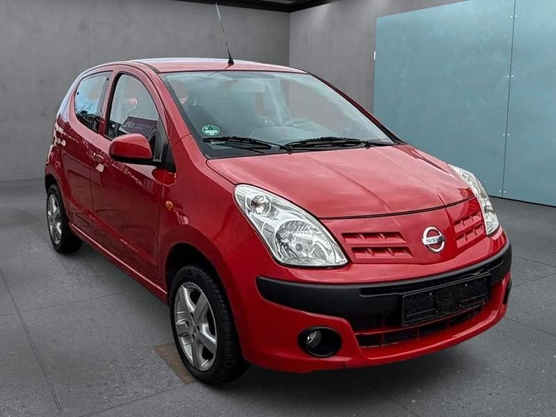 Gebraucht Nissan Pixo Acenta 68 PS (50 kW) 2012 Rot Kleinwagen