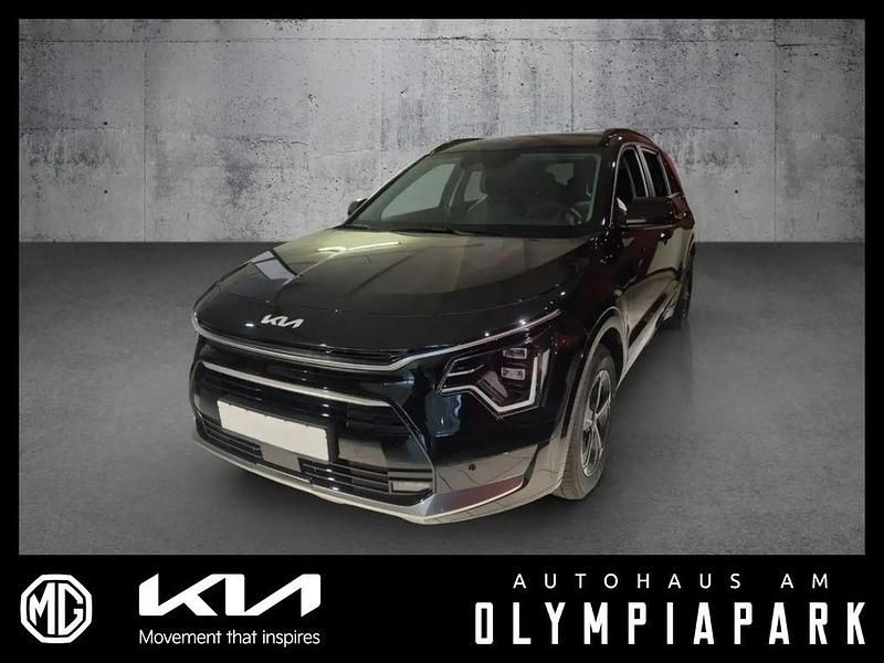 Neu Kia Niro Spirit 141 PS (103 kW) 2025 Schwarz SUV